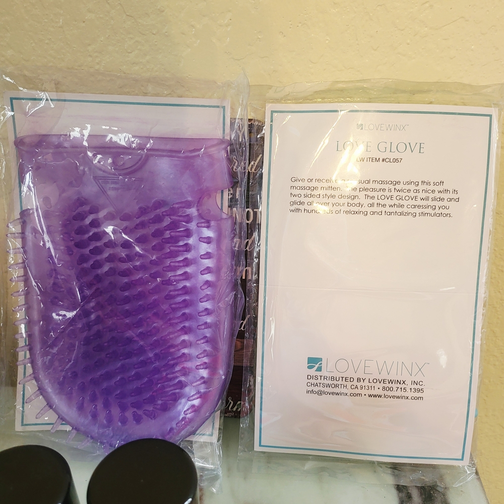 Sensual Couples Massage Kit - Picture 2 of 4